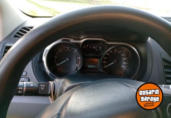 Camionetas - Ford Ranger 3.2 XLS 4x2 2016 Diesel 158000Km - En Venta