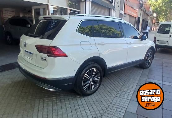 Camionetas - Volkswagen Tiguan 2.0 NO sw4 territo 2019 Nafta 130000Km - En Venta