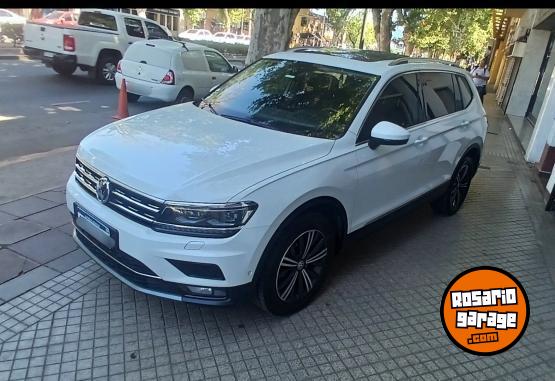 Camionetas - Volkswagen Tiguan 2.0 NO sw4 territo 2019 Nafta 130000Km - En Venta