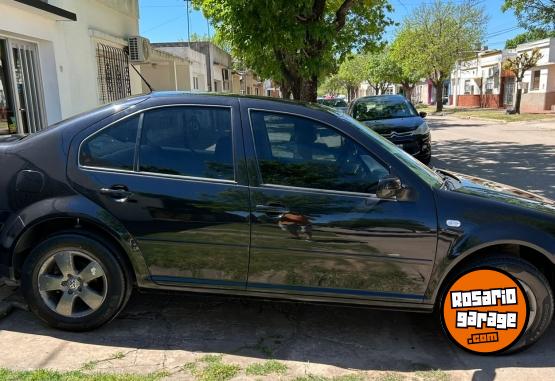 Autos - Volkswagen Bora Trendline 2011 Nafta 142000Km - En Venta