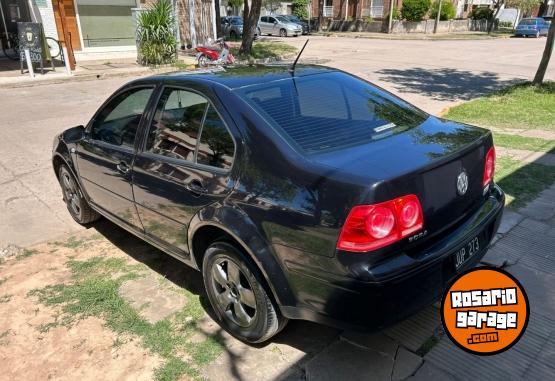 Autos - Volkswagen Bora Trendline 2011 Nafta 142000Km - En Venta