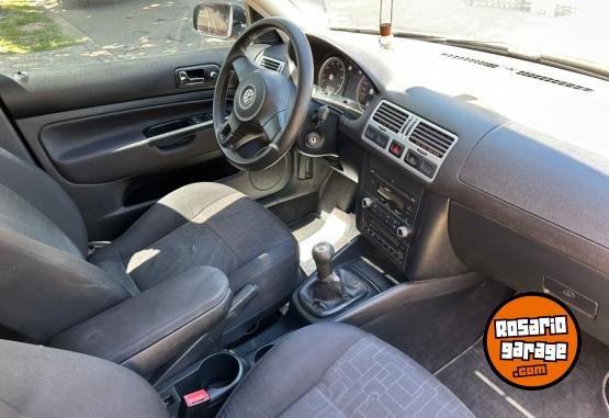 Autos - Volkswagen Bora Trendline 2011 Nafta 142000Km - En Venta