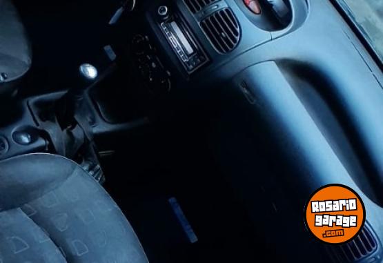 Autos - Peugeot 206 2005 Diesel 250000Km - En Venta