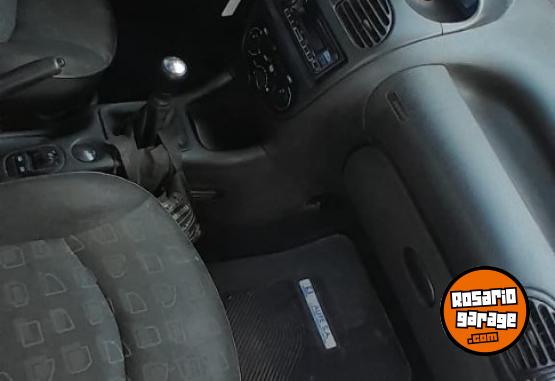 Autos - Peugeot 206 2005 Diesel 250000Km - En Venta