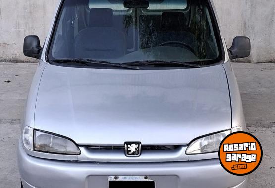 Utilitarios - Peugeot Partner 1.9 2000 Diesel 111111Km - En Venta
