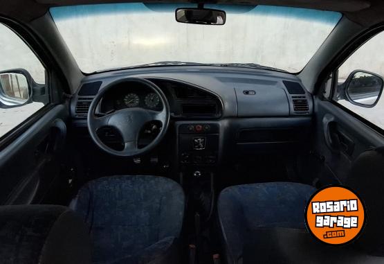 Utilitarios - Peugeot Partner 1.9 2000 Diesel 111111Km - En Venta