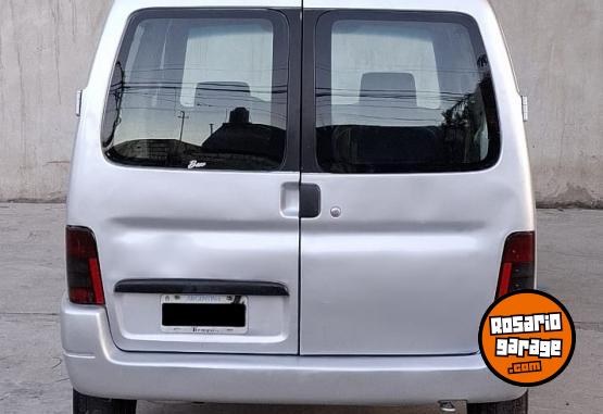 Utilitarios - Peugeot Partner 1.9 2000 Diesel 111111Km - En Venta