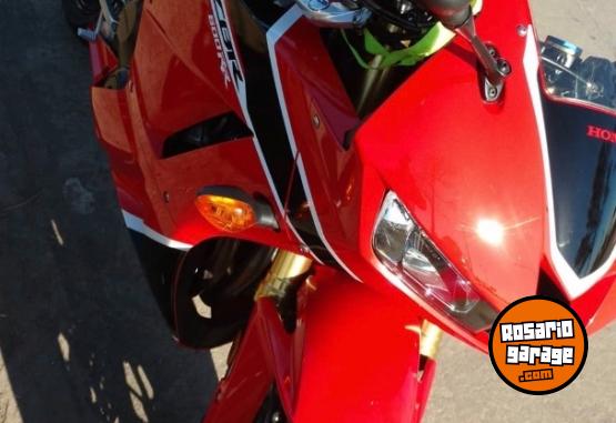 Motos - Honda CBR 600 2017 Nafta 9700Km - En Venta