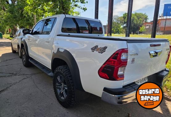 Camionetas - Toyota Hilux 2022 Diesel 93000Km - En Venta