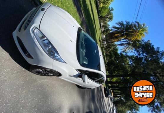 Autos - Ford Fiesta Kinetic SE 2016 Nafta 70000Km - En Venta