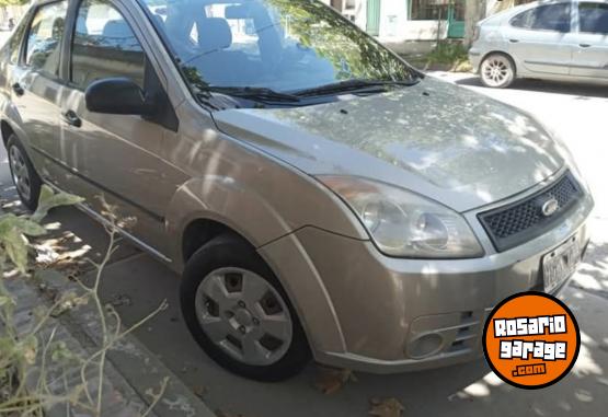 Autos - Ford Fiesta max 2008 GNC 279000Km - En Venta