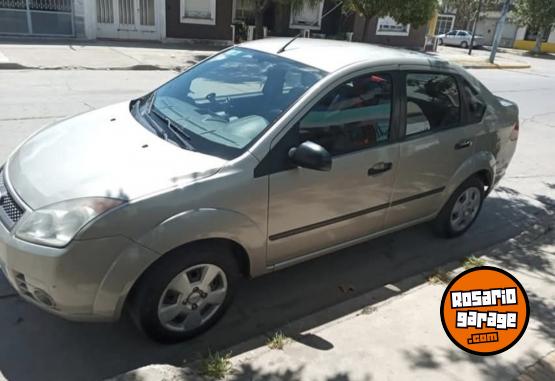 Autos - Ford Fiesta max 2008 GNC 279000Km - En Venta