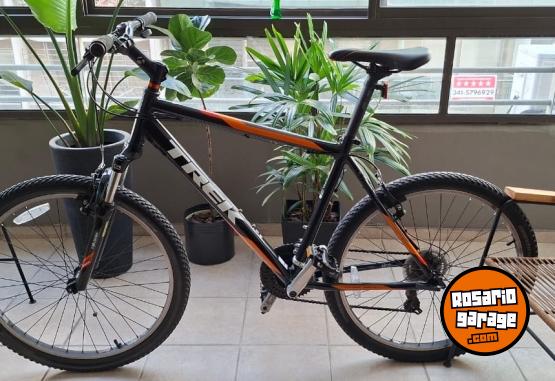 Deportes - BICICLETA TREK RODADO 26 USADA TALLE L COMO NUEVA COLOR NEGRO - En Venta