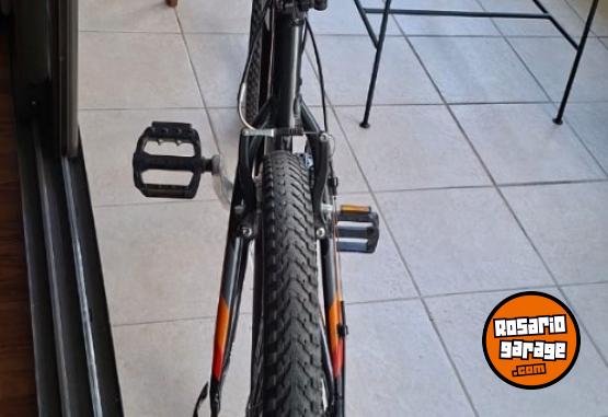 Deportes - BICICLETA TREK RODADO 26 USADA TALLE L COMO NUEVA COLOR NEGRO - En Venta