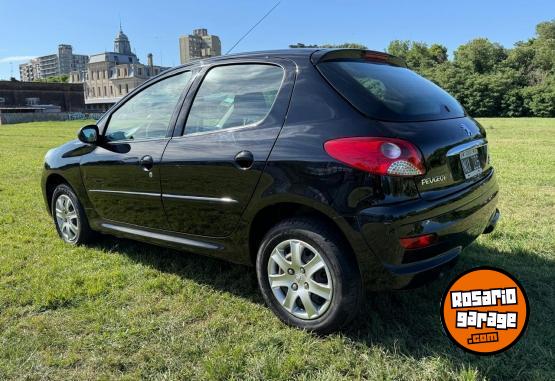 Autos - Peugeot 207 ACTIVE 2014 Nafta 94100Km - En Venta