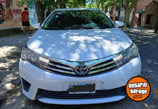 Autos - Toyota Corolla 1.8 XLI 2015 Nafta 129000Km - En Venta