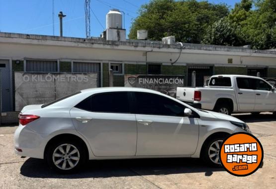 Autos - Toyota Corolla 1.8 XLI 2015 Nafta 129000Km - En Venta