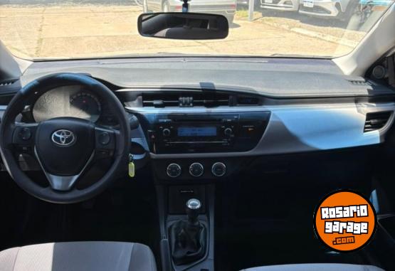 Autos - Toyota Corolla 1.8 XLI 2015 Nafta 129000Km - En Venta