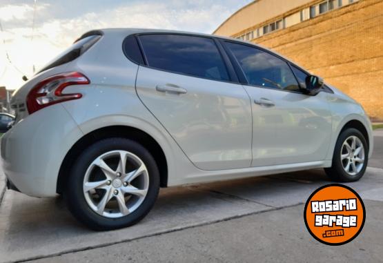 Autos - Peugeot 208 Allure 1.5 2013 Nafta 88000Km - En Venta