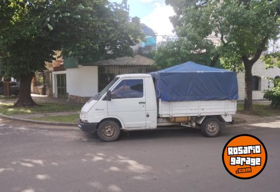 Utilitarios - Renault Rodeo 1999 GNC 111Km - En Venta