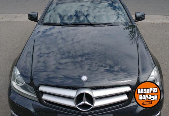 Autos - Mercedes Benz C250 coupe 2011 Nafta 180000Km - En Venta