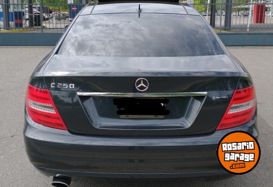 Autos - Mercedes Benz C250 coupe 2011 Nafta 180000Km - En Venta