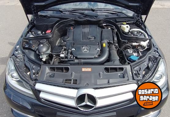 Autos - Mercedes Benz C250 coupe 2011 Nafta 180000Km - En Venta