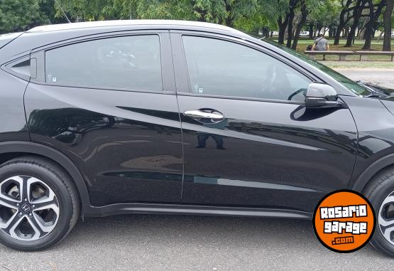 Autos - Honda HRV EXL 2017 Nafta 103000Km - En Venta