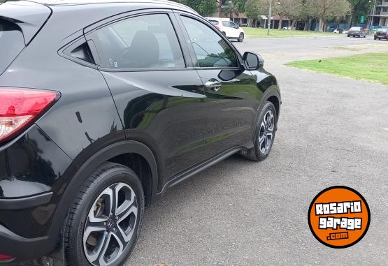 Autos - Honda HRV EXL 2017 Nafta 103000Km - En Venta