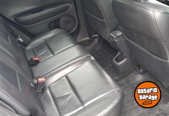 Autos - Honda HRV EXL 2017 Nafta 103000Km - En Venta