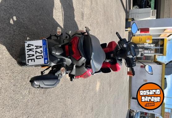 Motos - Yamaha Yamaha ZR fi 2023 Nafta 7700Km - En Venta