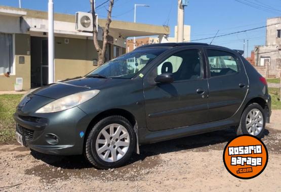 Autos - Peugeot 207 compact 2010 Nafta 167000Km - En Venta