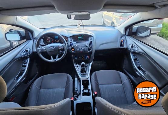 Autos - Ford Focus 2015 Nafta 140000Km - En Venta