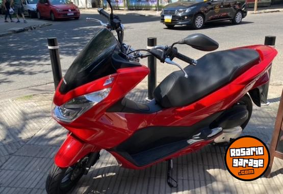 Motos - Honda PCX 150 2017 Nafta 12500Km - En Venta