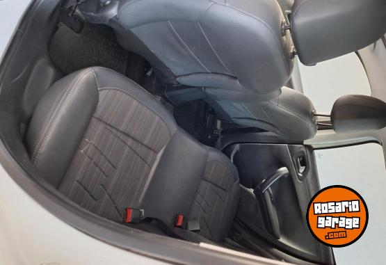 Autos - Peugeot 208 felline 2016 Nafta 91000Km - En Venta