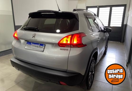 Autos - Peugeot 2008 2021 Nafta 70000Km - En Venta