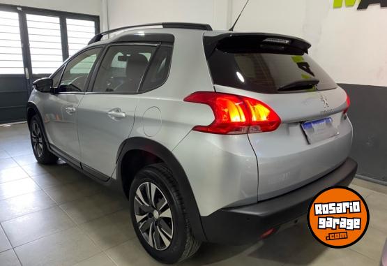 Autos - Peugeot 2008 2021 Nafta 70000Km - En Venta