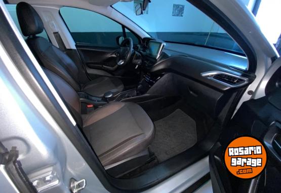 Autos - Peugeot 2008 2021 Nafta 70000Km - En Venta