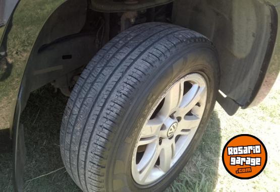 Camionetas - Volkswagen Amarok 2.0 Cd Tdi 180cv 4 2015 Diesel 198000Km - En Venta