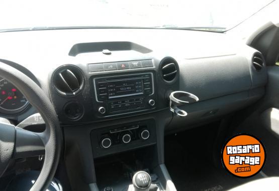Camionetas - Volkswagen Amarok 2.0 Cd Tdi 180cv 4 2015 Diesel 198000Km - En Venta