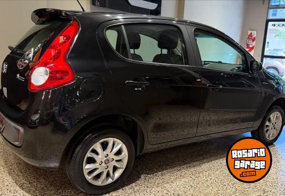 Autos - Fiat PALIO ATTRACTIVE 2017 Nafta 88000Km - En Venta