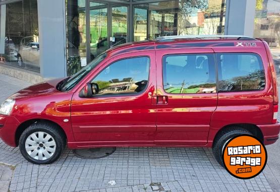 Utilitarios - Citroen BERLINGO MULTISPACE XTR 2019 Diesel 110000Km - En Venta
