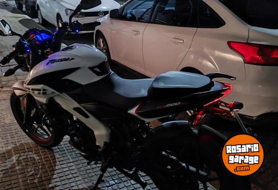 Motos - Bajaj NS 200 2023 Nafta 12000Km - En Venta