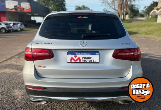 Autos - Mercedes Benz GLC 300 4MATIC 2017 Nafta 110000Km - En Venta