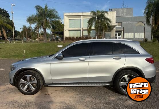 Autos - Mercedes Benz GLC 300 4MATIC 2017 Nafta 110000Km - En Venta