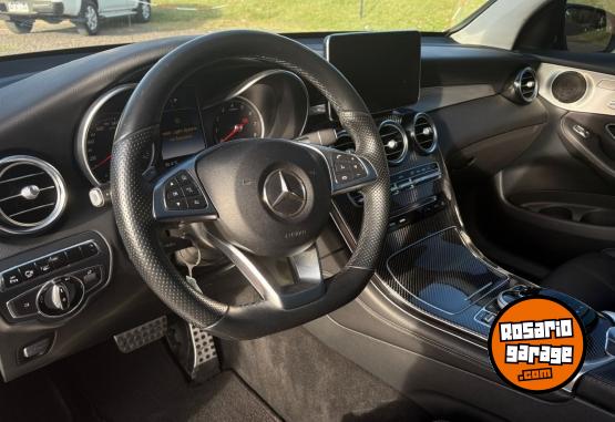 Autos - Mercedes Benz GLC 300 4MATIC 2017 Nafta 110000Km - En Venta
