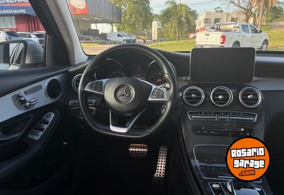 Autos - Mercedes Benz GLC 300 4MATIC 2017 Nafta 110000Km - En Venta