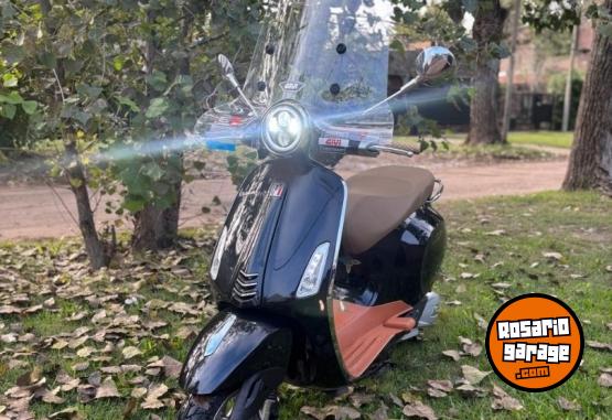 Motos - Vespa PRIMAVERA 150 2018 Nafta 4300Km - En Venta