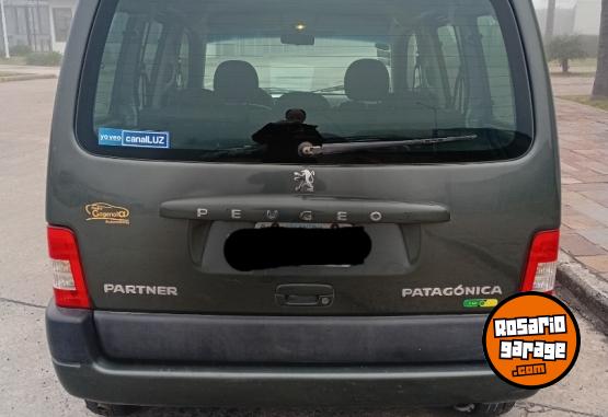 Utilitarios - Peugeot Partner Patagonica 2013 Nafta 225000Km - En Venta
