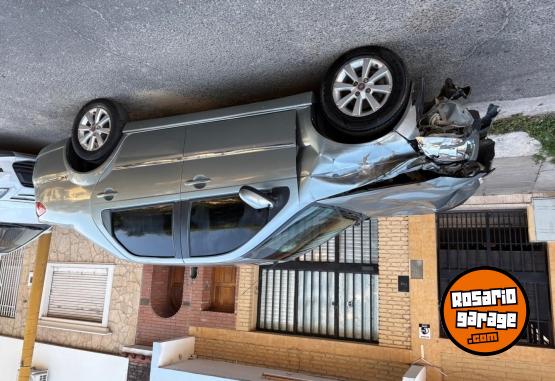 Autos - Fiat Siena 2010 Nafta 140000Km - En Venta